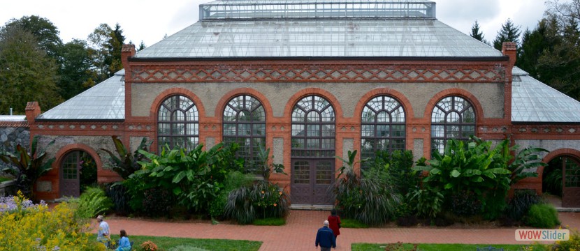 Van Der Bilt Gardens