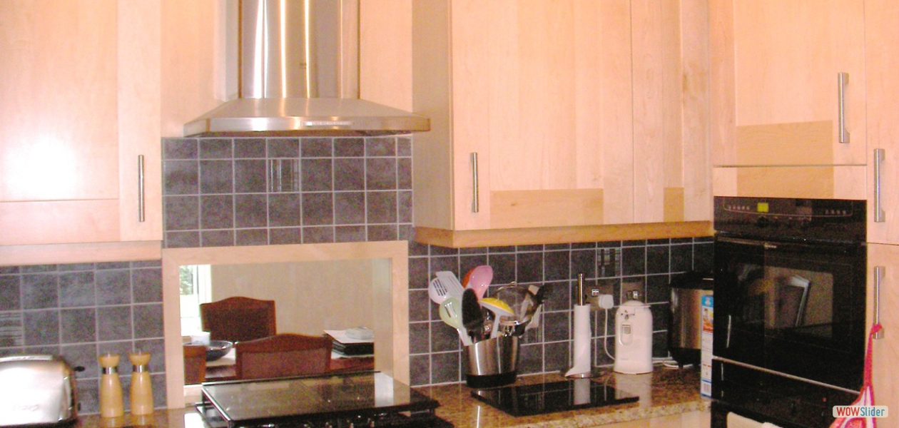 The kitchen and hallway also feature solid Oak floors and the kitchen has just been remodelled in solid American Maple with granite worktops, complete with multiple ovens, gas hobs, washer dryer, dishwasher and large American fridge freezer.